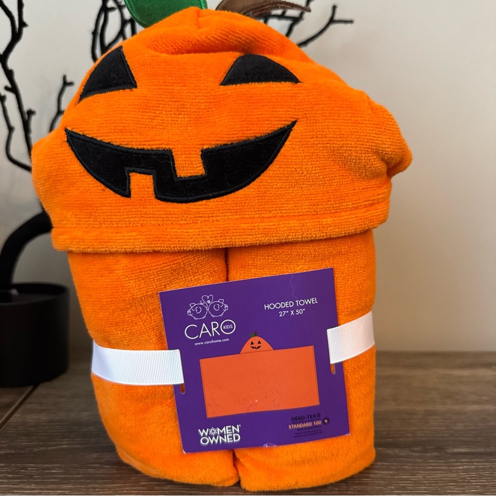 Kids Spooky Hooded Bath Towel Halloween Pumpkin Jack o lantern NEW